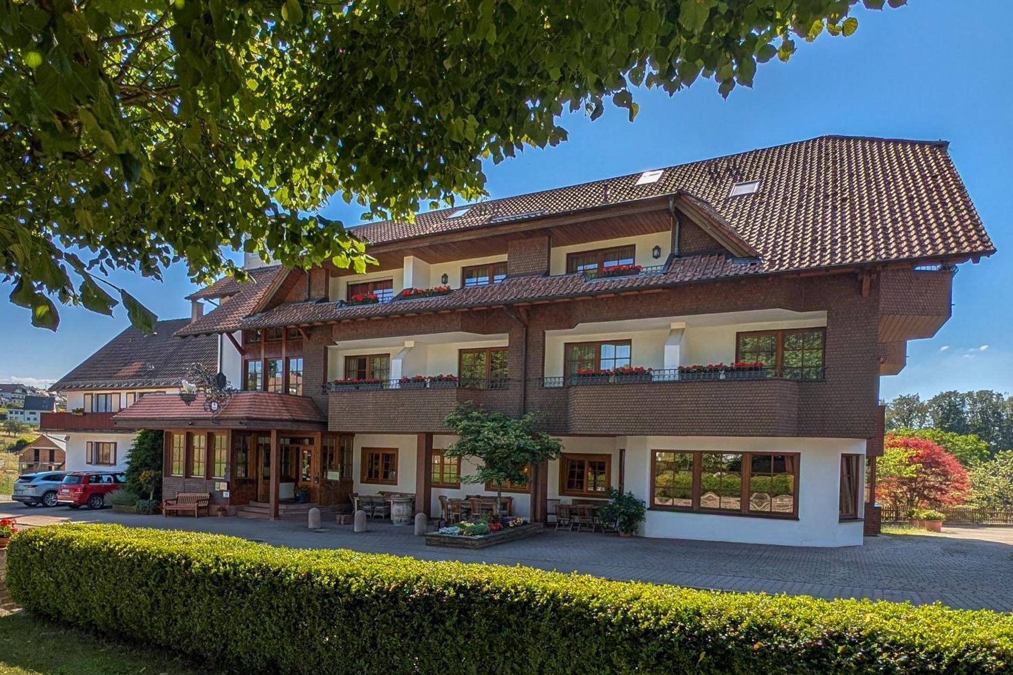 Hotel Restaurant Vinothek Lamm باد هيرنالب المظهر الخارجي الصورة