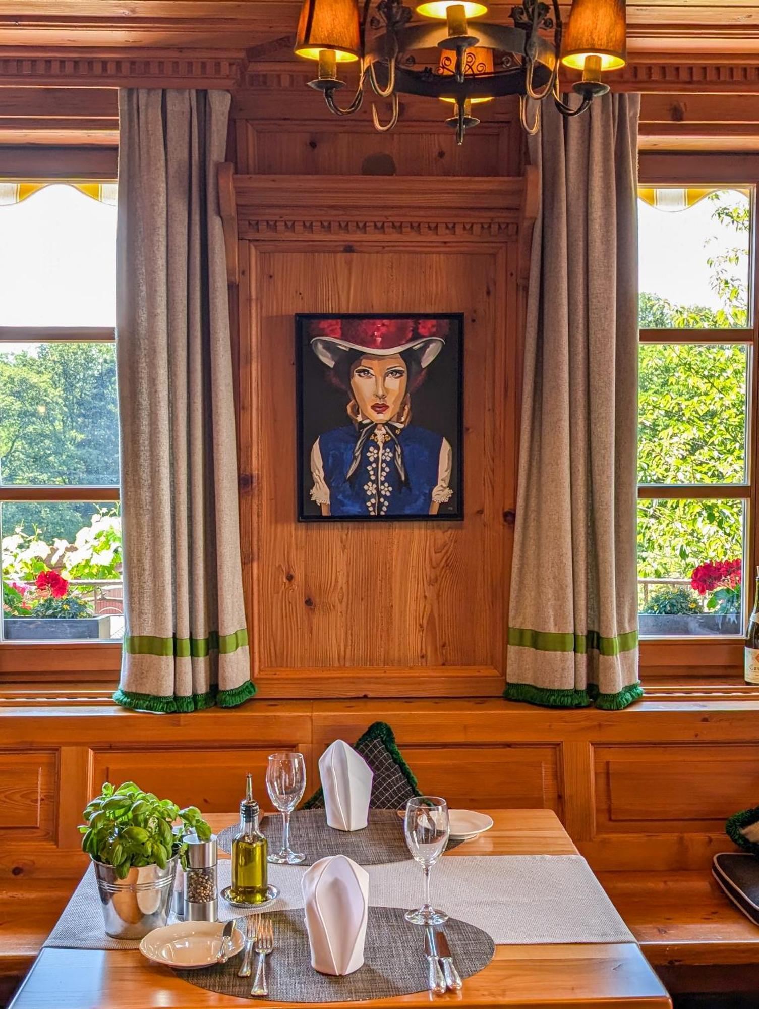 Hotel Restaurant Vinothek Lamm باد هيرنالب المظهر الخارجي الصورة