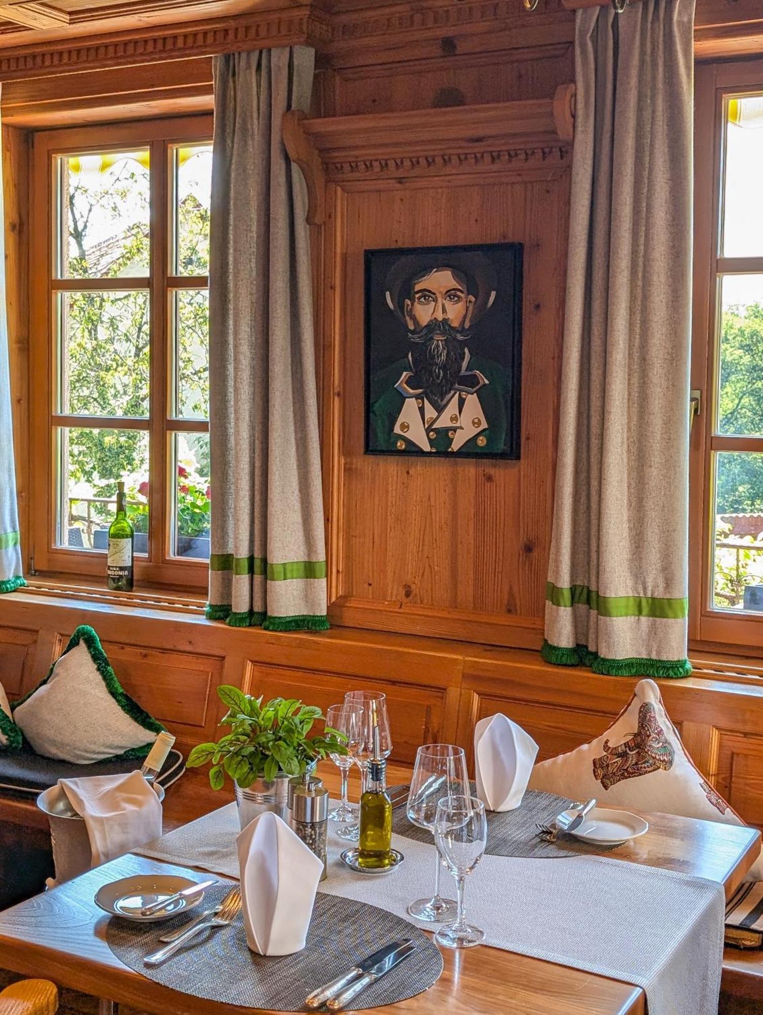 Hotel Restaurant Vinothek Lamm باد هيرنالب المظهر الخارجي الصورة