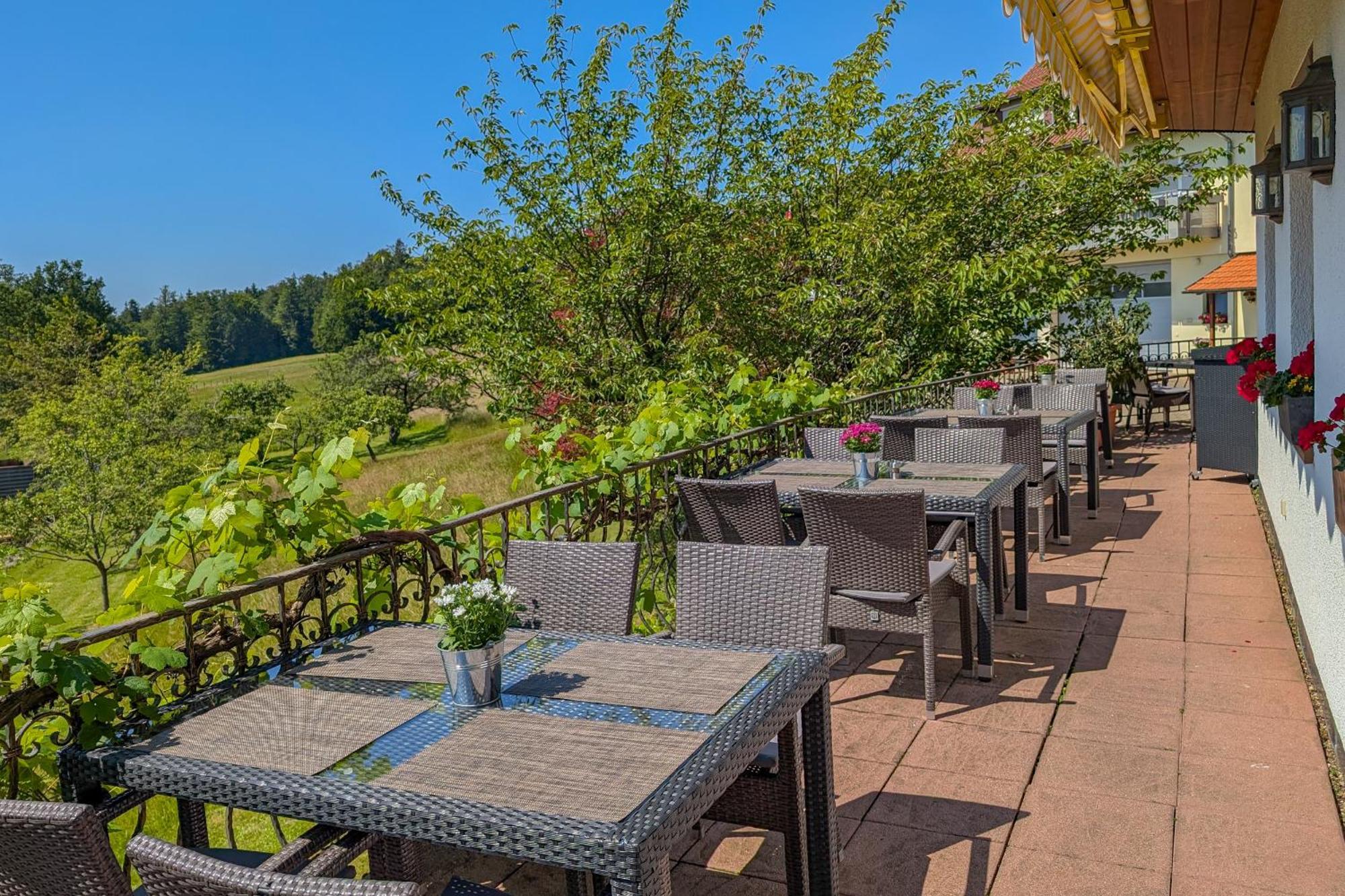 Hotel Restaurant Vinothek Lamm باد هيرنالب المظهر الخارجي الصورة