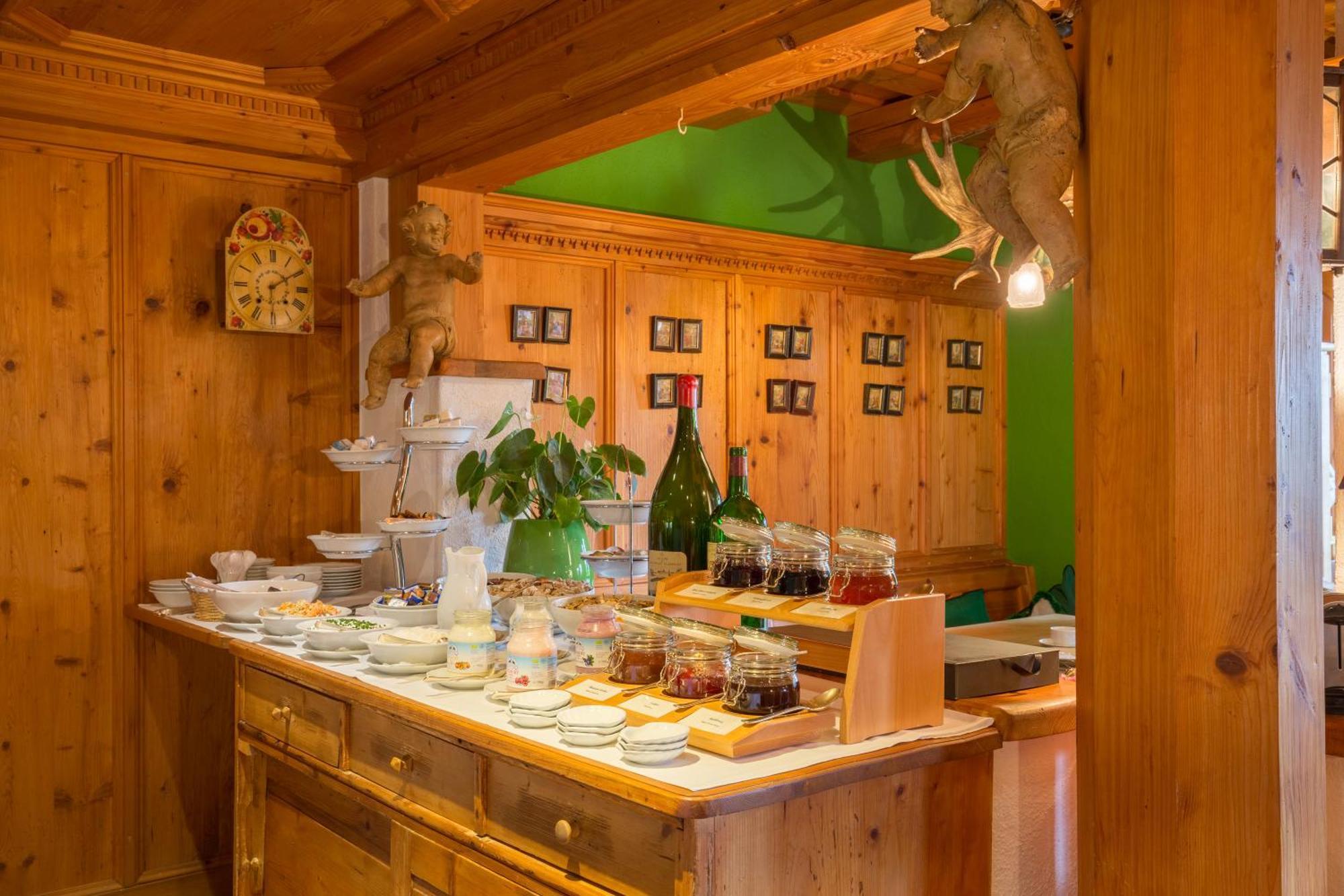 Hotel Restaurant Vinothek Lamm باد هيرنالب المظهر الخارجي الصورة