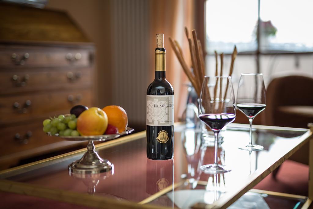 Hotel Restaurant Vinothek Lamm باد هيرنالب المظهر الخارجي الصورة
